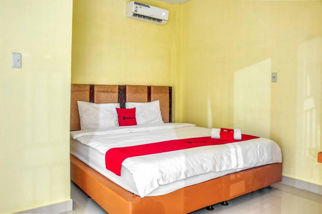 Reddoorz @ Jalan Kapten Muslim Medan Kültér fotó